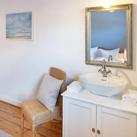 Erika Holiday home List